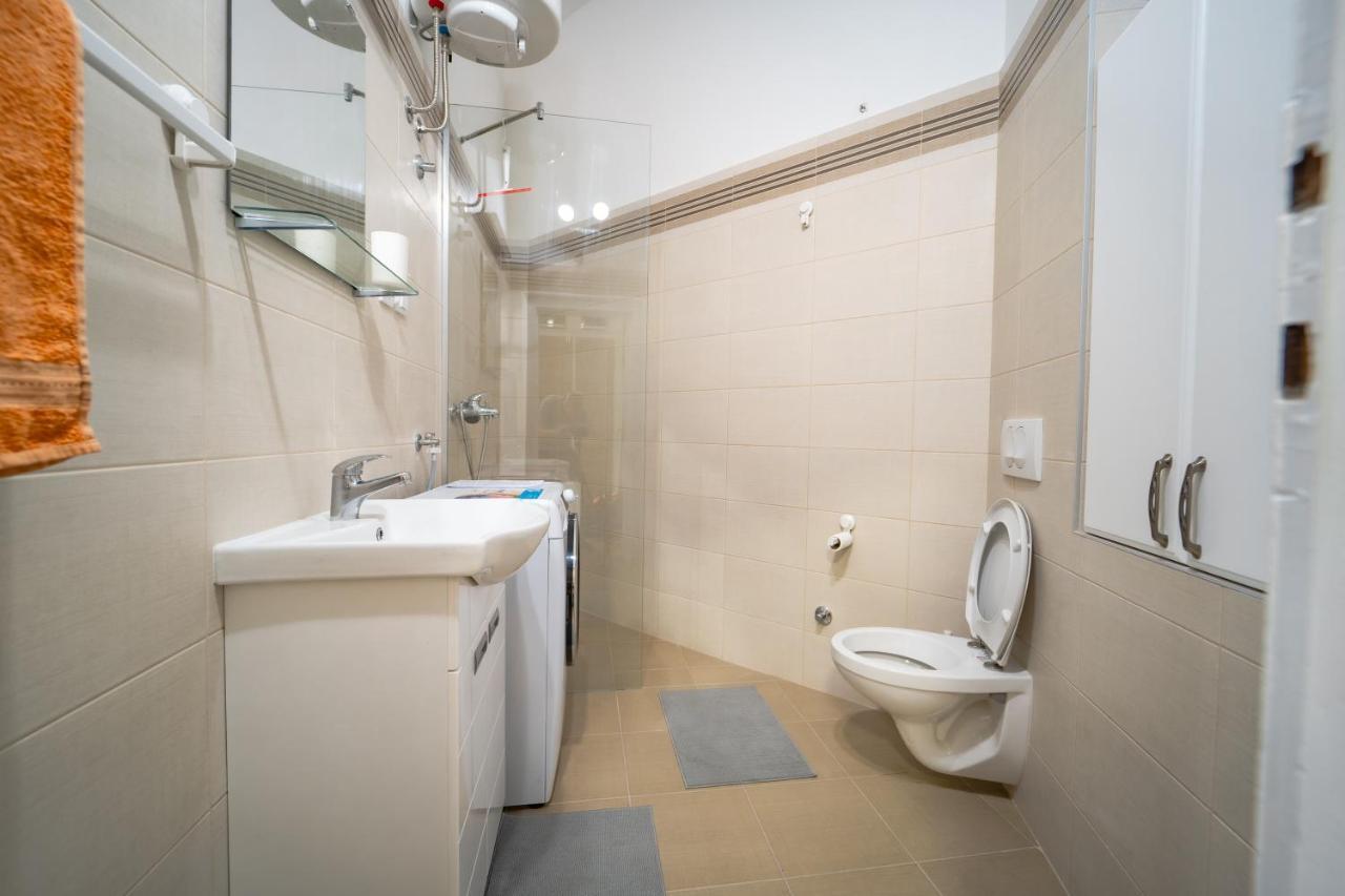 Botanical9, Belgrade Centre, 2 Bedroom Apartment المظهر الخارجي الصورة